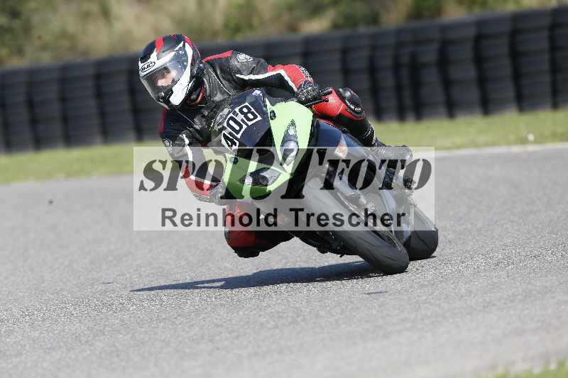 /44 09.08.2025 Plüss Moto Sport ADR/Freies Fahren/408